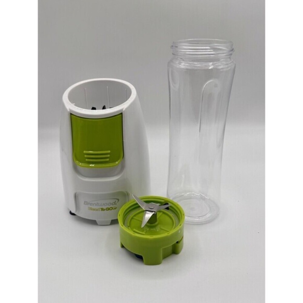 Brentwood Blend To Go 20oz BPA Free Personal Blender White
